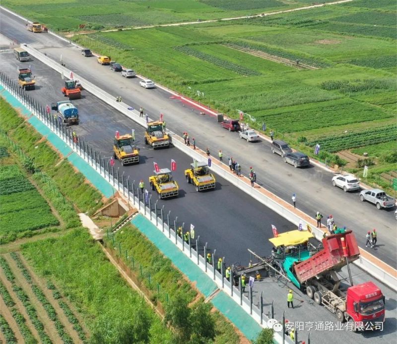 工地防暑降溫點(diǎn)，夏送清涼到一線